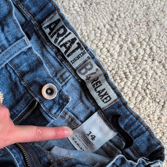 Ariat Boy's Slim & Relaxed Blue Jeans 3 Pairs For 1 Price! - Picture 11 of 12